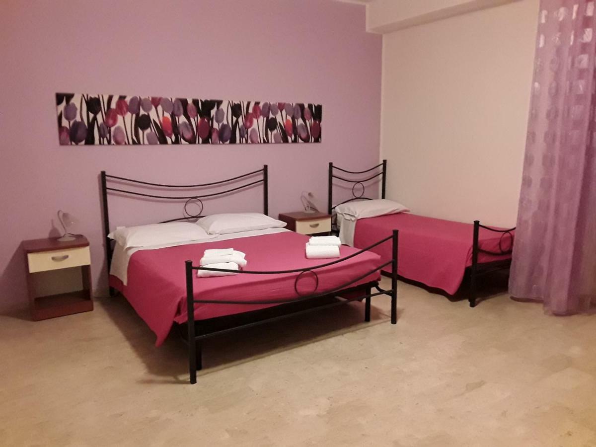 L'Attico Affittacamere B&B Catanzaro Eksteriør bilde
